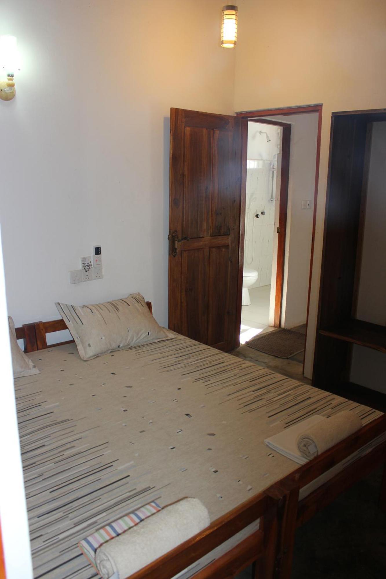 Sandy Beach Hotel Arugam Bay Kamer foto