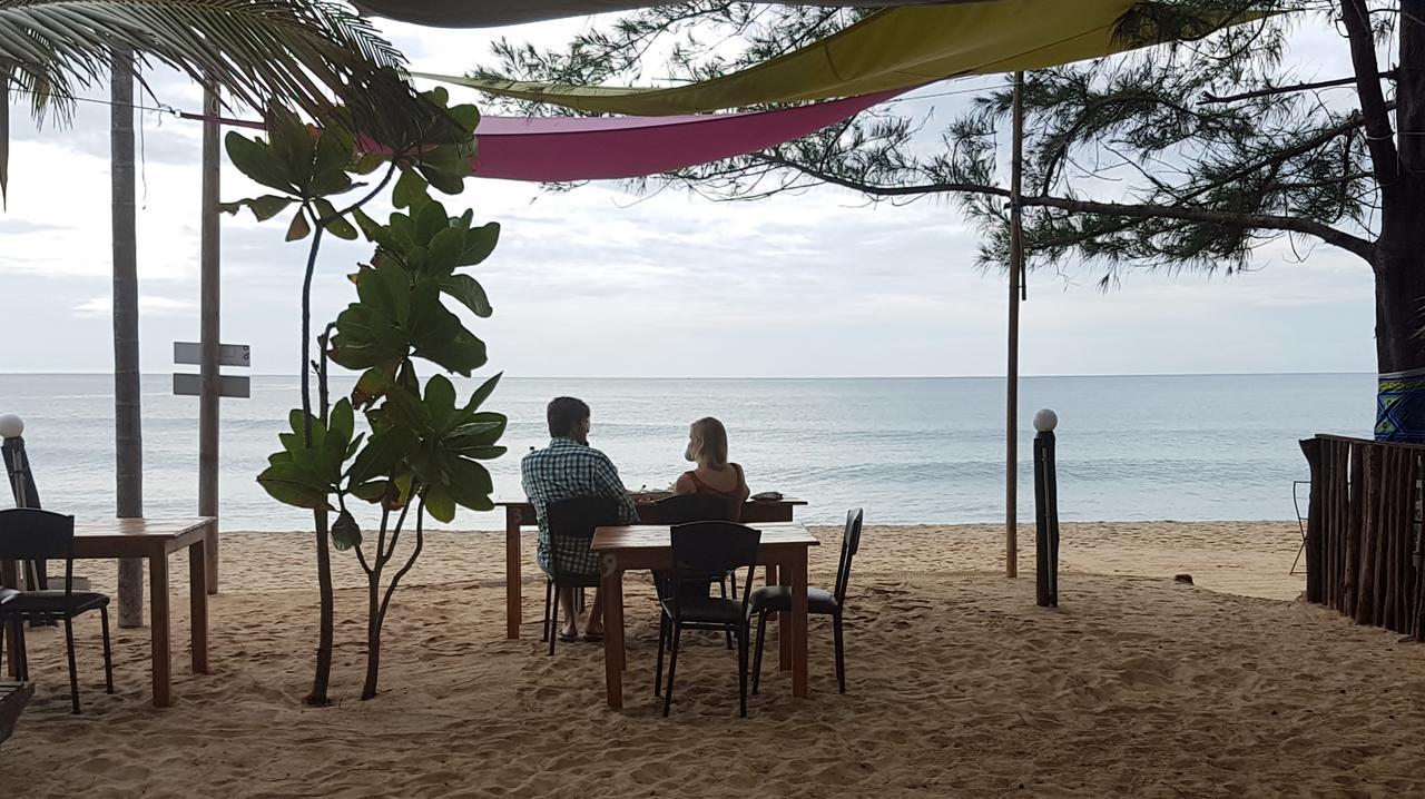 Sandy Beach Hotel Arugam Bay Buitenkant foto